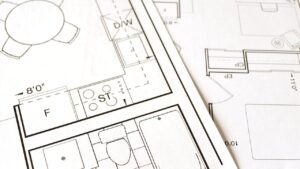 Plattegronden van een woning met keuken en badkamer, relevant bij het beoordelen van een offerte verbouwing.